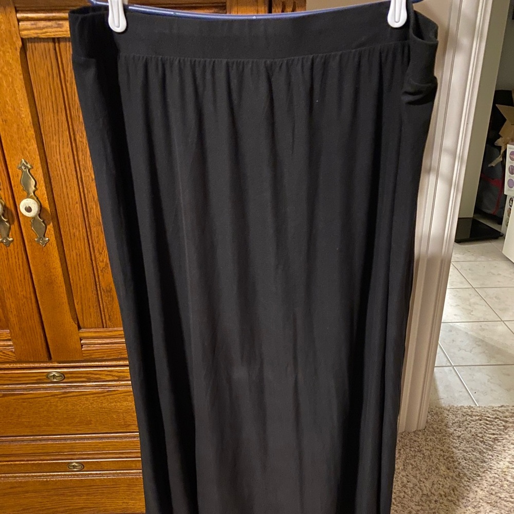 Terra and sky long black skirt size 2x